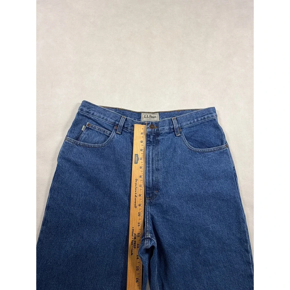 New LL Bean‎ Mens Classic Fit Jeans 35x32 Medium Wash Blue Denim Straight Leg